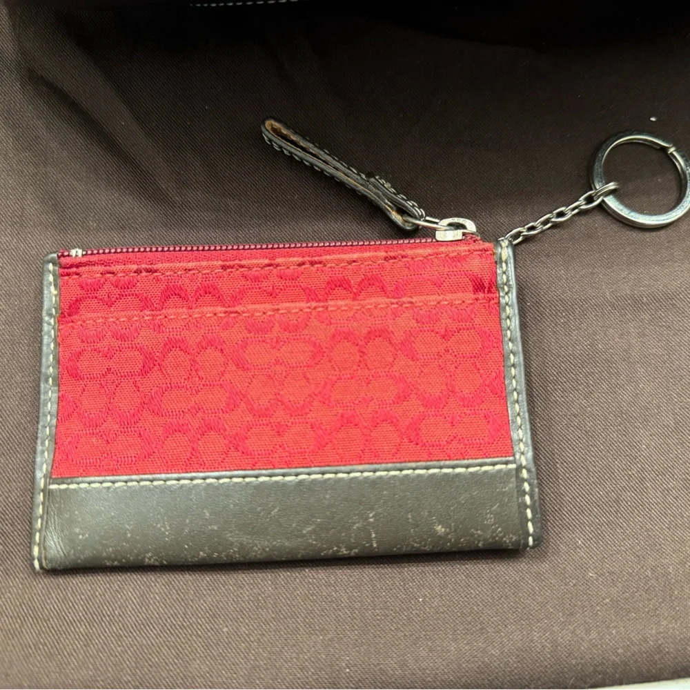 Vintage Coach Card/Key Fob - Picture 2 of 3